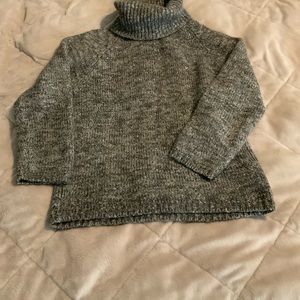 Anne Klein turtle neck mid sleeve sweater.